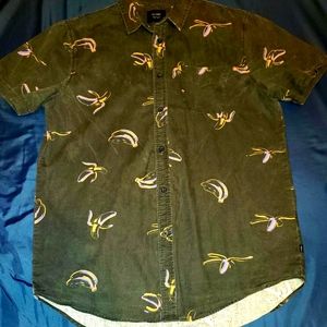 Globe Button Up